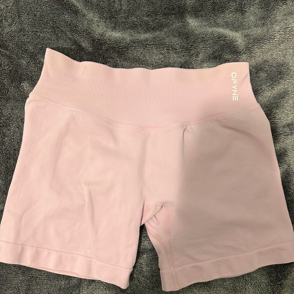 Dfyne shorts